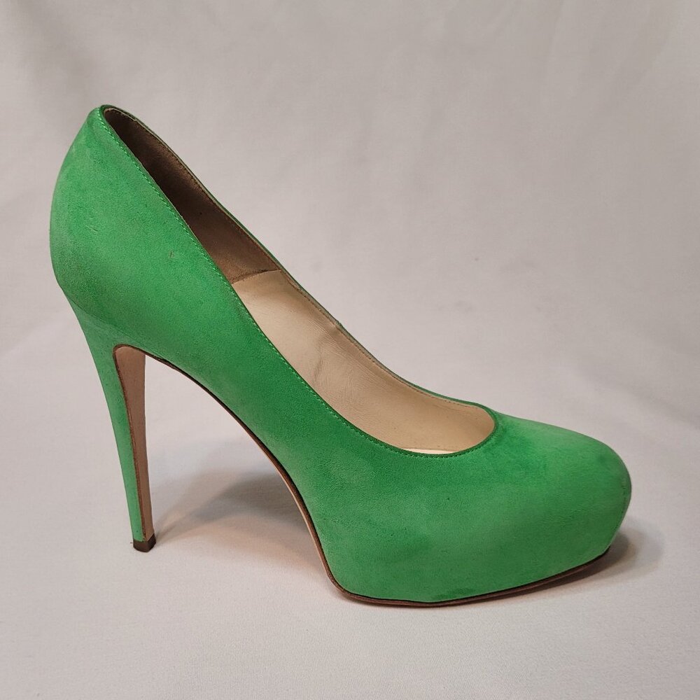 Brian Atwood Women's Italy Maniac Stiletto Heel Pumps 7.5/ 38 Lime Green Suede